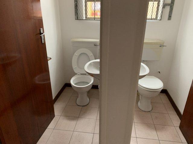 To Let Commercial Property for Rent in Montague Gardens Western Cape